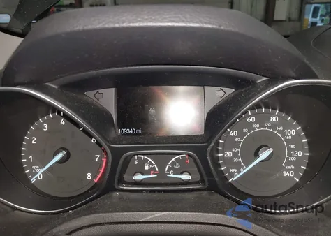 2017 Ford Escape Se z USA, uszkodzony, nr VIN 1FMCU9GD5HUD73632